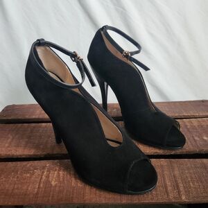 Victoria’s Secret Women’s Peep Toe Heels Black Suade Leather Size 10 B